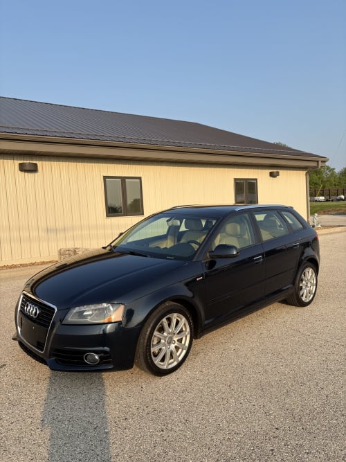 2013 Audi A3 Premium Plus FWD 4D Hatchback 2.0T 2.0 4cyl. Diesel