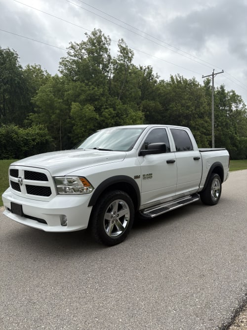  2014 Ram 1500 ST 4WD 4 Door Full Rear Door Cab 5.7 8cyl. Gasoline