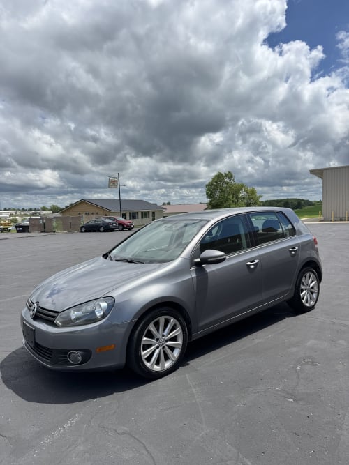 2014 Volkswagen Golf TDI w/Sunroof & Nav FWD 4D Hatchback 2.0 4cyl. Diesel
