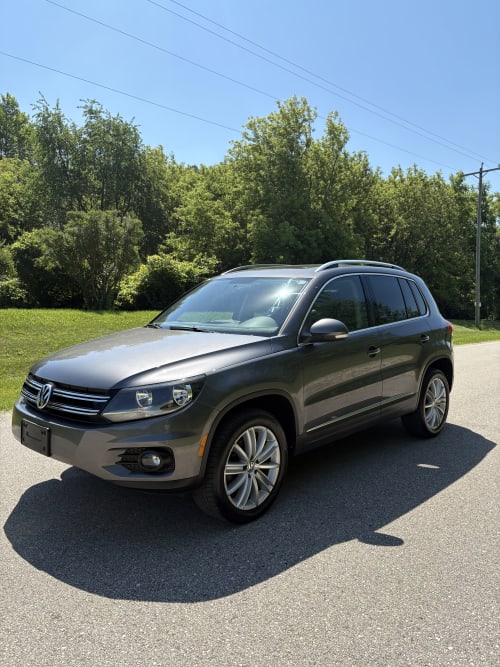 2013 Volkswagen Tiguan SE w/Sunroof & Nav 4WD 4D SUV 4Motion 2.0 4cyl. Gasoline