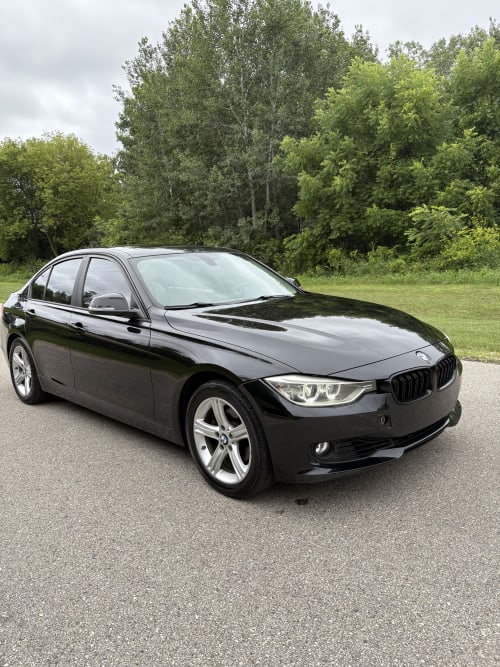 2012 BMW 3-Series I RWD 4 Door Sedan 2.0 4cyl. Gasoline