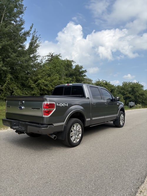 2014 Ford F150 Platinum 