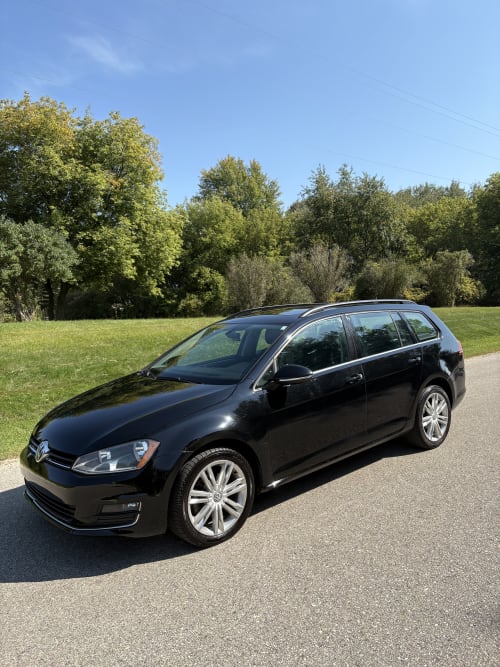 2015 Volkswagen Golf SportWagen TDI SE FWD 4D Sport Wagon TDI 2.0 4cyl. Diesel
