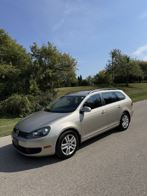 2012 Volkswagen Jetta TDI FWD 4 Door Station Wagon 2.0 4cyl. Diesel