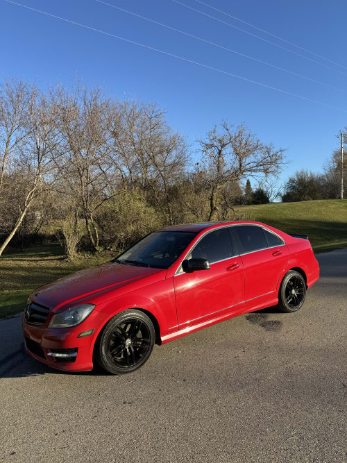 2013 Mercedes-Benz C Class 300 4MATIC AWD 4 Door Sedan 3.5 6cyl. Gasoline