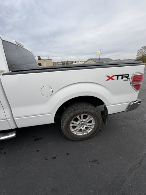 2014 Ford F150 XLT 4WD 5.0 8cyl. Gasoline