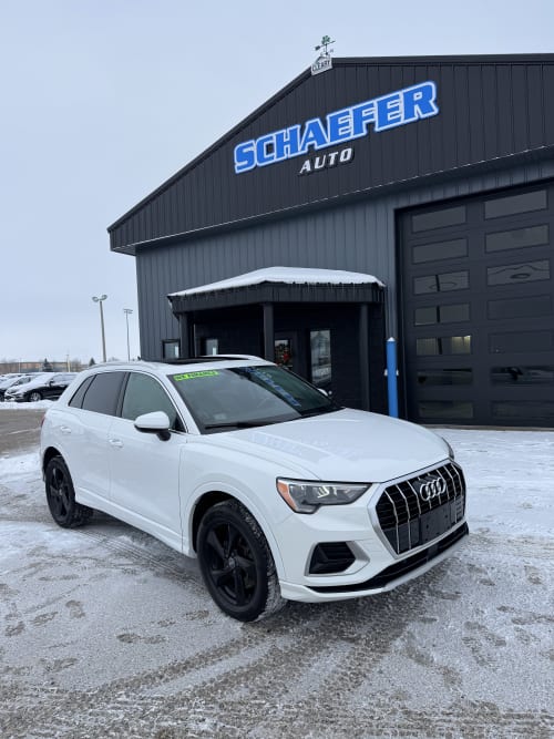 2019 Audi Q3 Premium AWD 4 Door Sport Utility Vehicle 2.0 4cyl. Gasoline