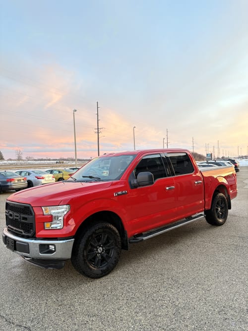 2016 Ford F150 XLT 4WD 5.0 8cyl. Gasoline