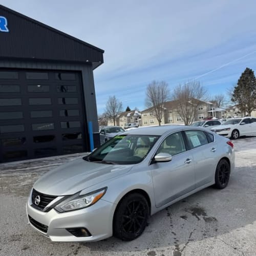 2017 Nissan Altima SL #1914
