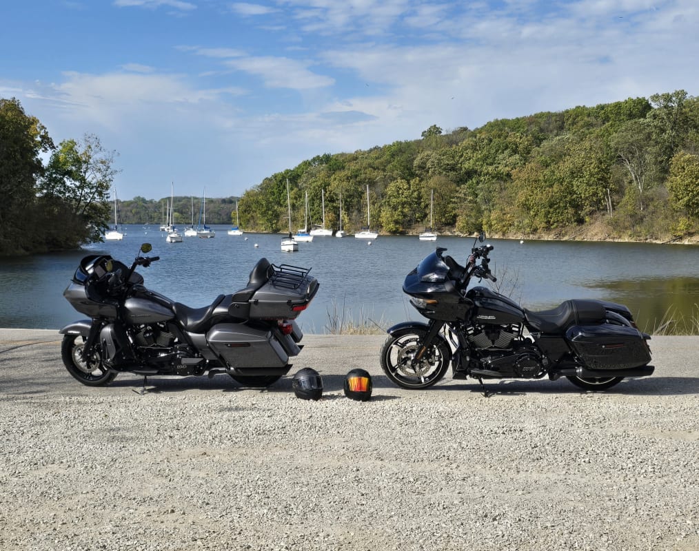 2021 Harley Davidson Road Glide Ult. Lmt. photo 2