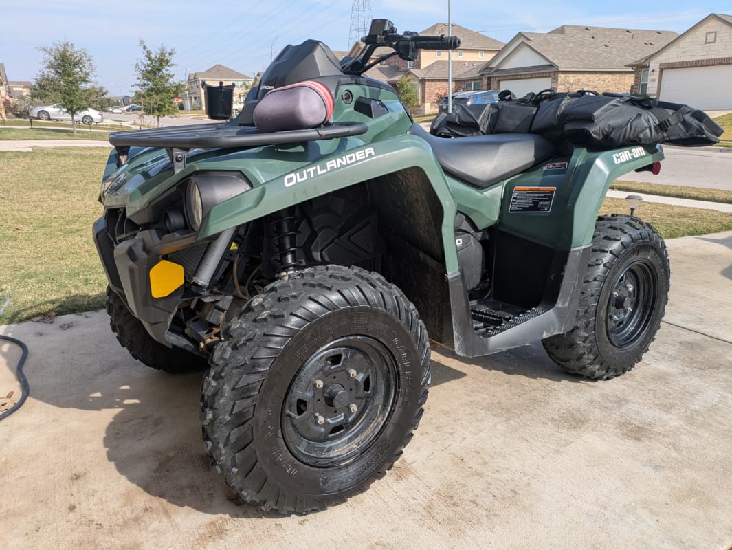 Green CanAm Outlander / V-Twin