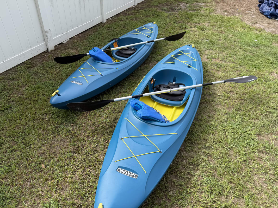 Blue Recreational Kayak - Tampa - Kayak 2 photo 2