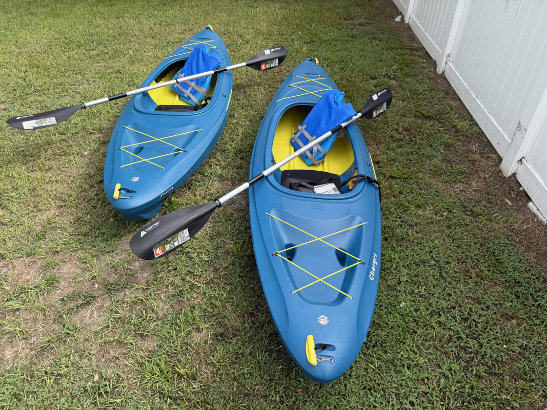 Blue Recreational Kayak - Tampa - Kayak 2 photo 4