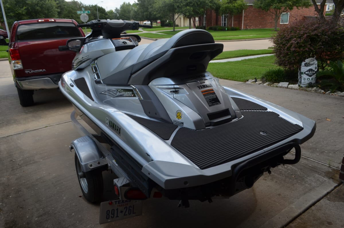 2012 Yamaha Wave Runner FX Cruiser HO, three-seater photo 4