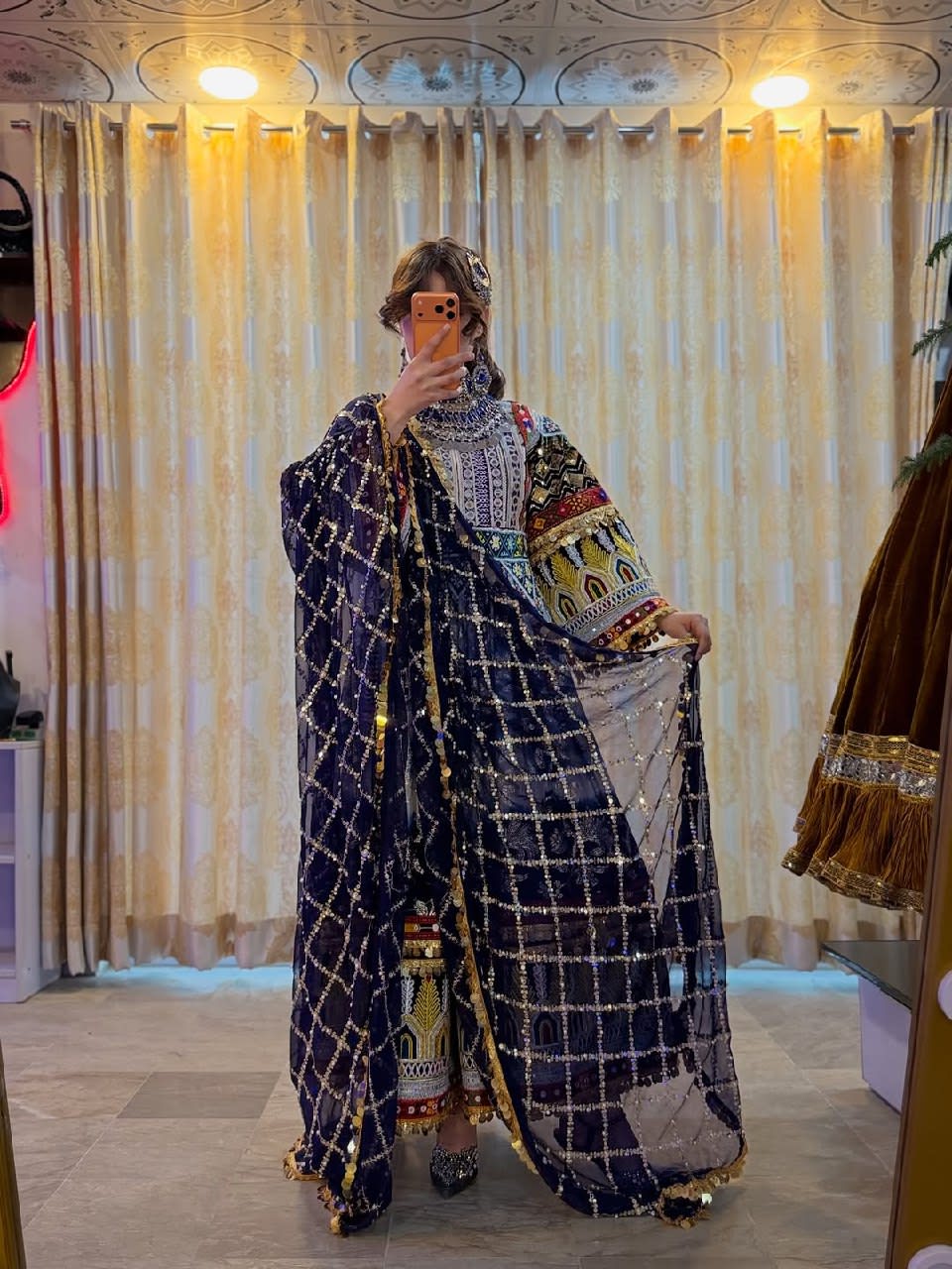 Afghani Woman Dress - 4