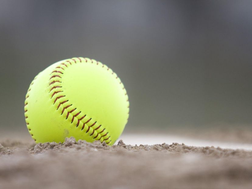 SoftballHero_yfshat