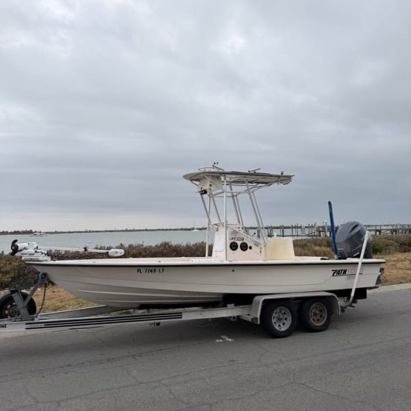 2002 Pathfinder Center Console for sale in Florida