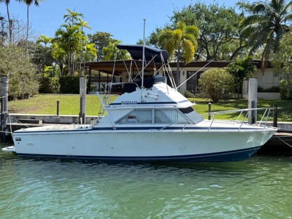 1985 Bertram Flybridge Cruiser for sale in Florida