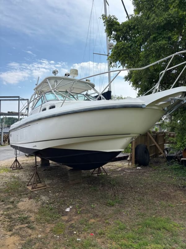 2001 Boston Whaler Conquest for sale in Maryland