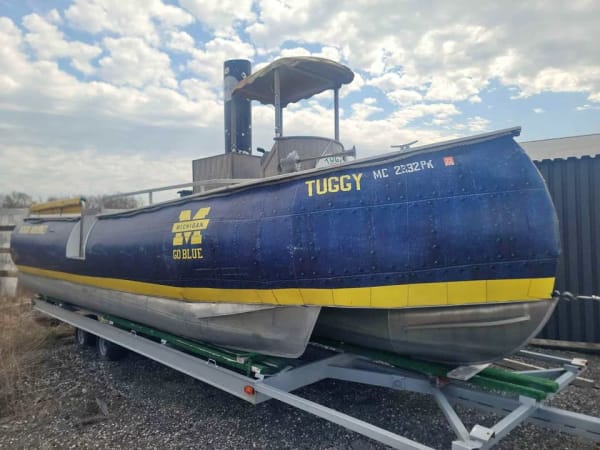 1995 Custom Tug-Toon for sale in Michigan