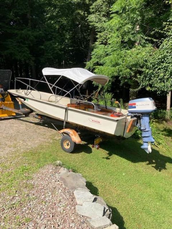 1976 Boston Whaler Sport (sold) in New York