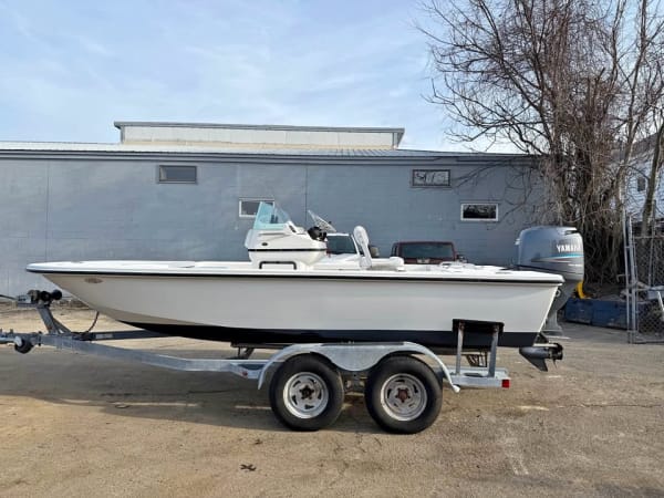 2004 Everglades Center Console for sale in Massachusetts