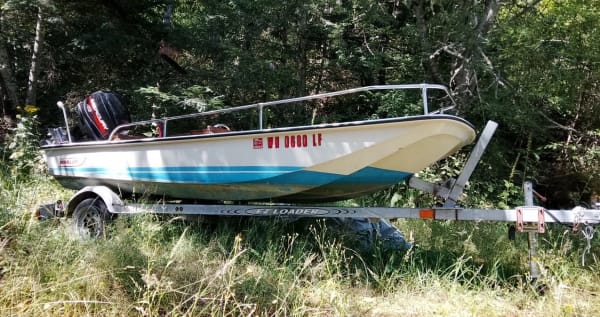 1984 Boston Whaler Sport (sold) in Washington