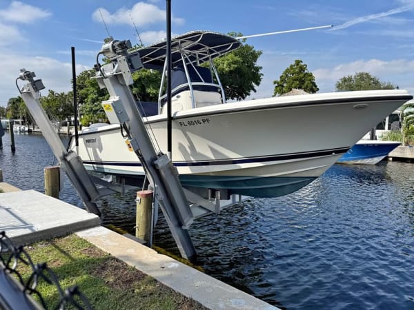 2011 Pursuit Center Console for sale in Florida