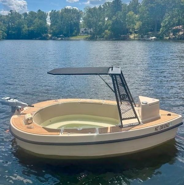 2022 Spacruzzi Hot Tub Boat Machine for sale in South Carolina