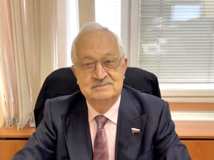 Депутат Государственной Думы РФ Алексей Езубов поздравил жителей района с Днем защитника Отечества