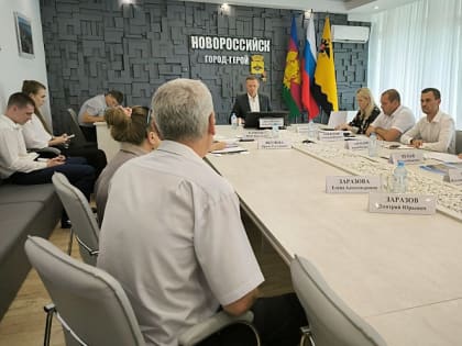 Глава Новороссийска провел встречу с гражданами