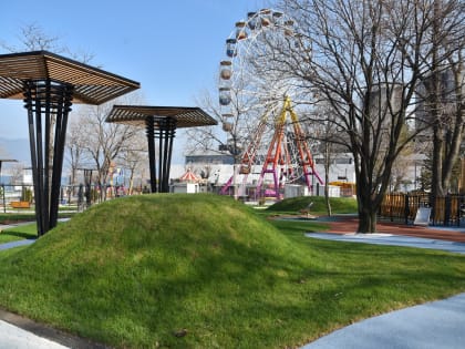 Перголы, лежанки, «летающая тропинка», — что еще нового жители Новороссийска увидят в реконструированном парке Фрунзе?