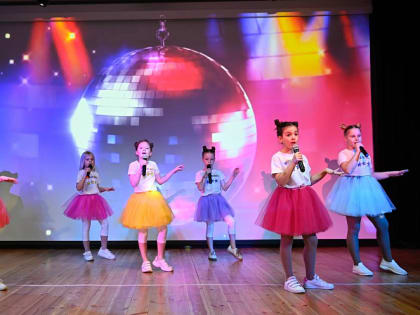 Приморский район празднует Первомай