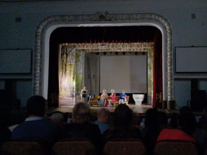 Новороссийские актеры играли спектакль без света