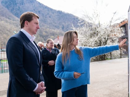 Глава Сочи Алексей Копайгородский осмотрел место строительства нового сквера со спортивной инфраструктурой в Красной Поляне