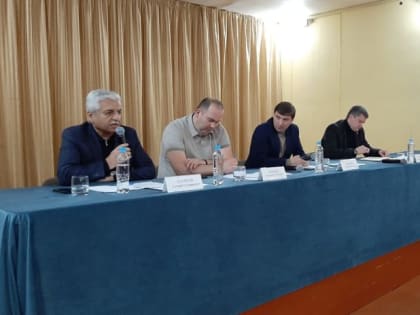 В селе Раздольное прошел сход граждан с представителями депутатского корпуса, городской и районной власти