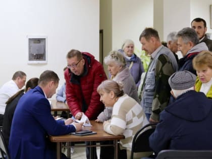 В округах Геленджика работает мобильная приемная администрации