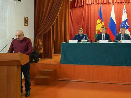 Илья Стопченко и Станислав Болдырев приняли участие в сходе граждан села Альтмец