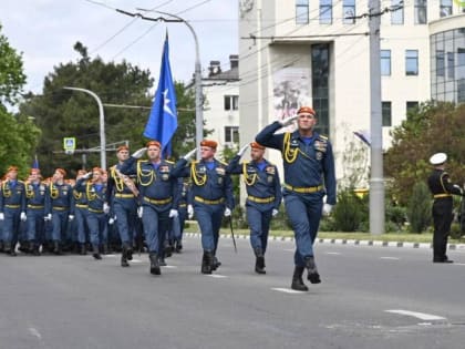 В Новороссийске прошел парад в честь годовщины Победы