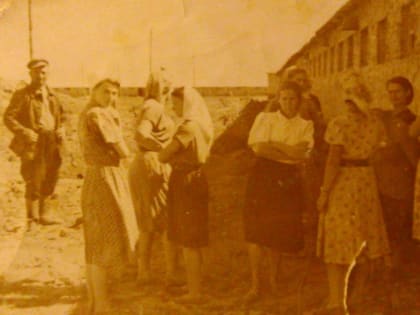 Ударницы «Искры». Колхозницы Балковской, прославивший станицу свои трудом