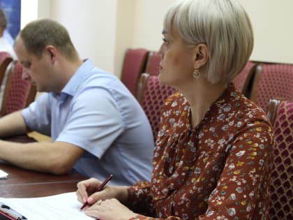 Готовность сферы ЖКХ к осенне-зимнему периоду обсудили в администрации района 26 мая