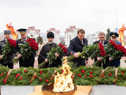 Глава Сочи Алексей Копайгородский принял участие в памятной акции в День защитника Отечества