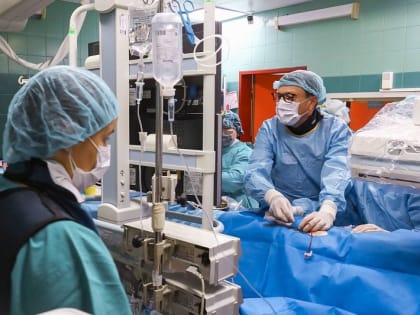 Хирурги в Краснодарском крае впервые провели операцию по замене сердечного клапана