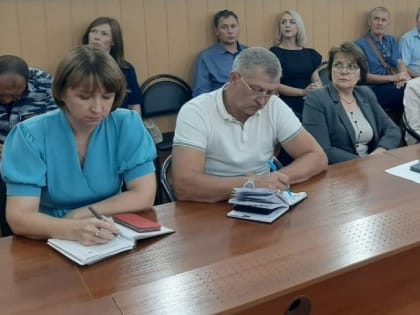 Состоялось заседание комиссии по предупреждению и ликвидации чрезвычайных ситуаций и под руководством первого заместителя губернатора Краснодарского края Игоря Галася