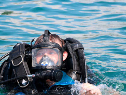 В Сочи водолазы обследуют морское дно