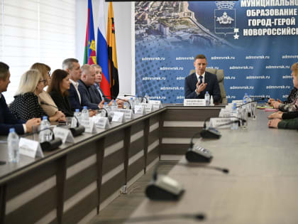 В Новороссийске обсудили вопросы, которые прозвучали во время «Прямой линии» с губернатором