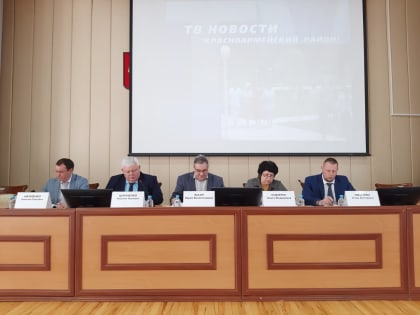 Глава района Юрий Васин провел планерное совещание с аппаратом администрации