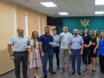 Торжественное вручение адвокатских удостоверений