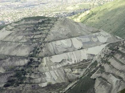 Подрывные работы на цемзаводе «Первомайский»