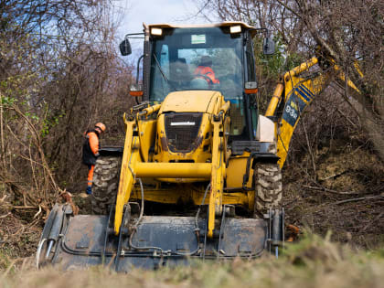 Глава Сочи Алексей Копайгородский проинспектировал ход аварийных работ в Лазаревском районе по восстановлению поврежденных оползнями водоводов